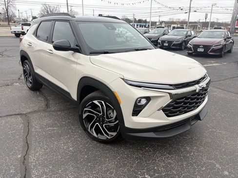 New 2026 Chevrolet TrailBlazer RS w/ Driver Confidence Package image 3