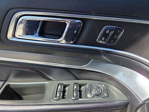 Used 2016 Ford Explorer Sport w/ Equipment Group 401A AWD/4WD image 30