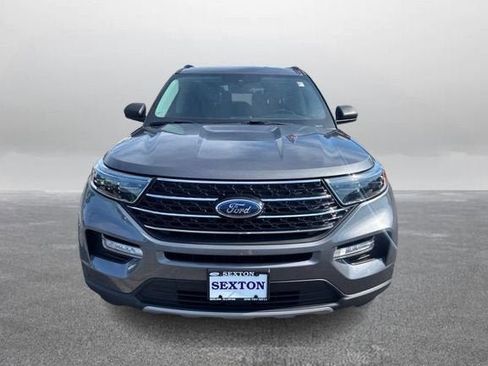 Certified 2021 Ford Explorer XLT w/ Equipment Group 202A AWD/4WD image 4