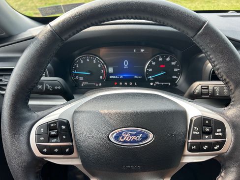 Certified 2024 Ford Explorer XLT w/ Equipment Group 202A AWD/4WD image 26