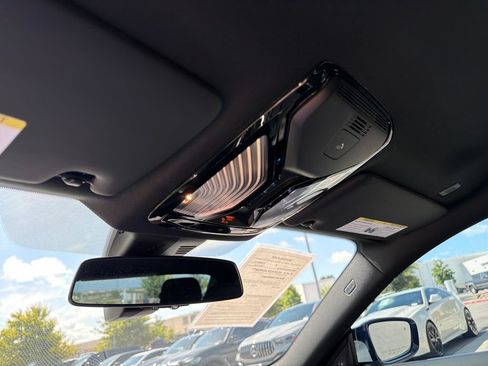 Used 2025 BMW M2 w/ Lighting Package RWD image 30