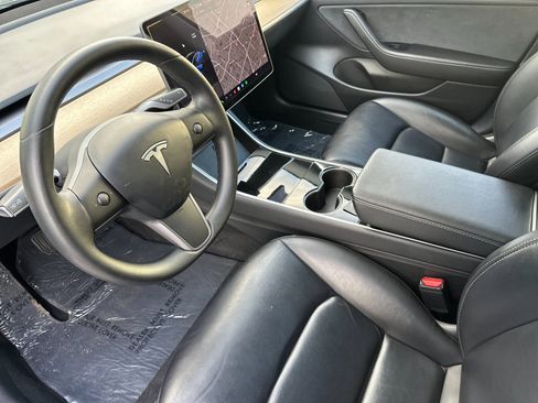 Used 2020 Tesla Model 3 Long Range image 10
