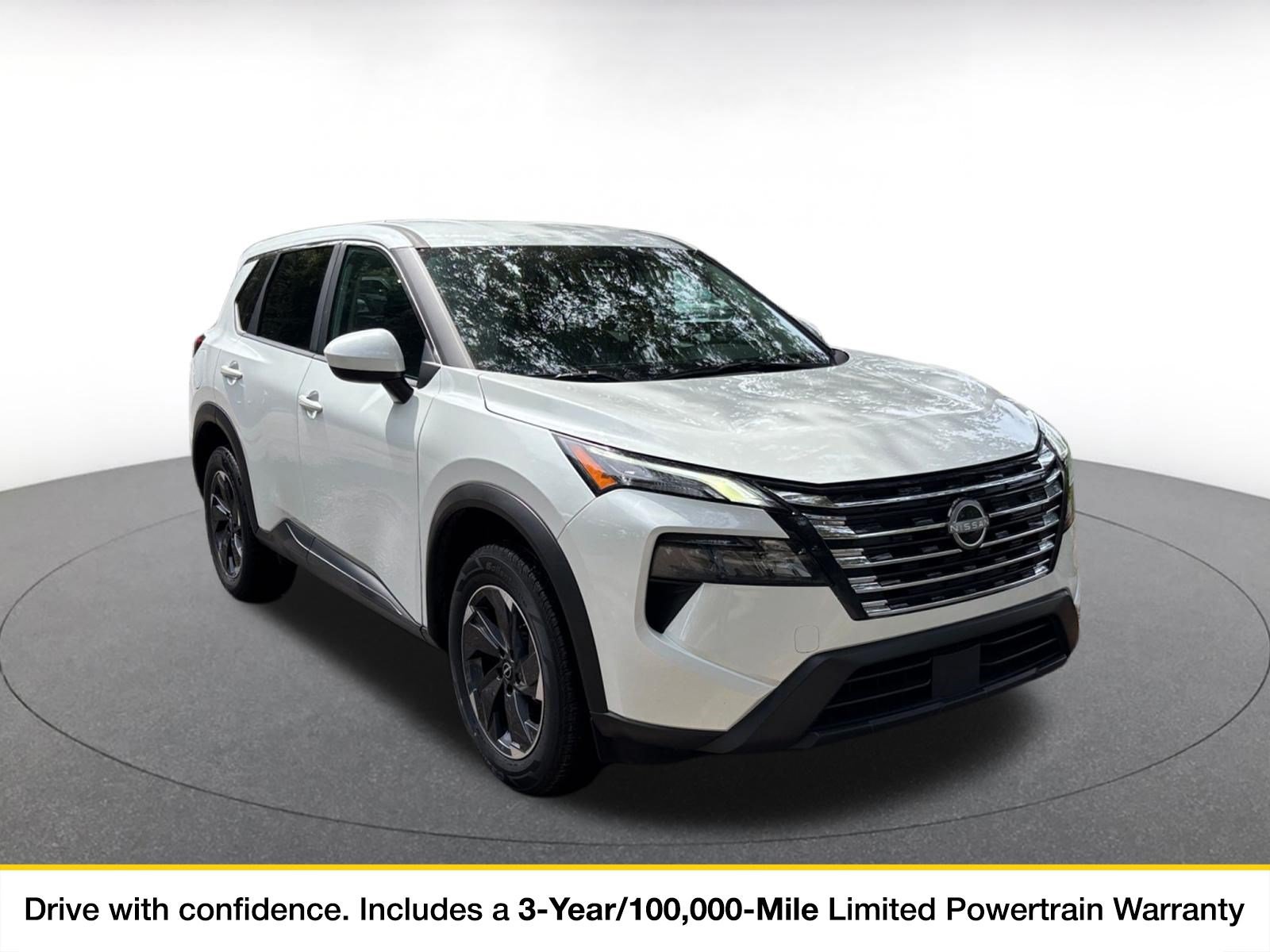 Used 2025 Nissan Rogue SV FWD image 1