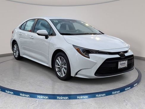 New 2026 Toyota Corolla LE image 2