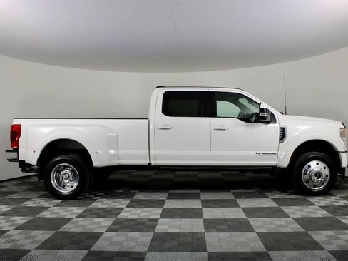 Used 2022 Ford F450 Lariat w/ Lariat Ultimate Package image 9
