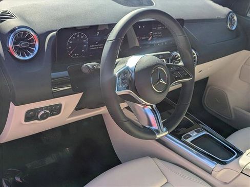 New 2026 Mercedes-Benz GLA 250 image 3