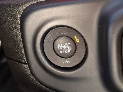 Used 2022 Jeep Wrangler Unlimited Rubicon AWD/4WD image 24