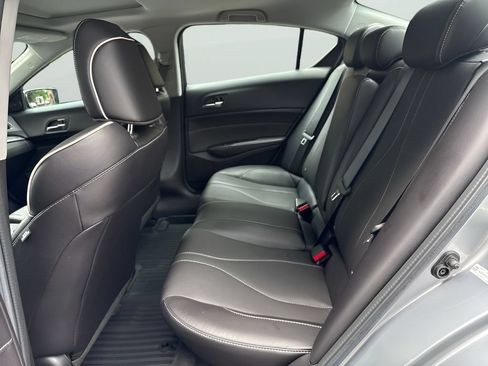 Used 2020 Acura ILX FWD image 9