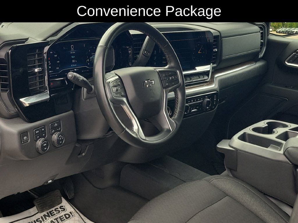 Certified 2023 Chevrolet Silverado 1500 RST w/ Z71 Off-Road Package AWD/4WD image 8