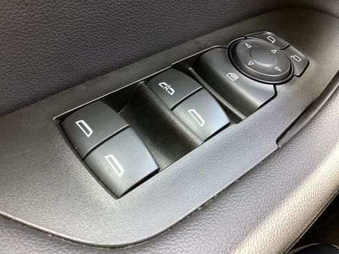 Used 2025 Chevrolet Blazer LT AWD/4WD image 25