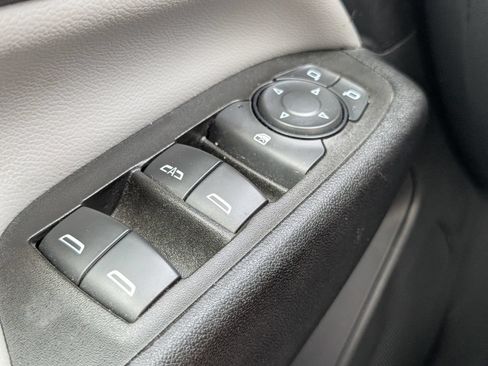 Used 2023 Chevrolet Equinox LT w/ Driver Convenience Package FWD image 16