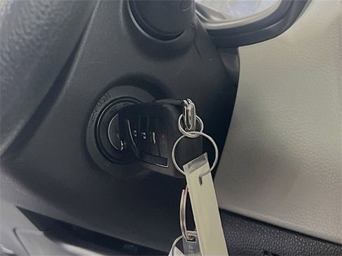 Used 2025 Toyota Corolla LE image 18