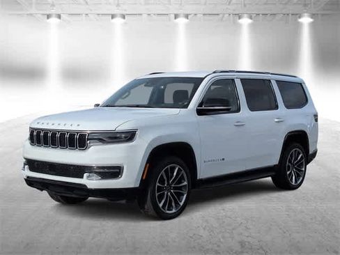 Used 2024 Jeep Wagoneer Series III image 4