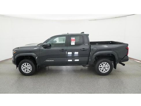 New 2025 Toyota Tacoma SR5 image 3