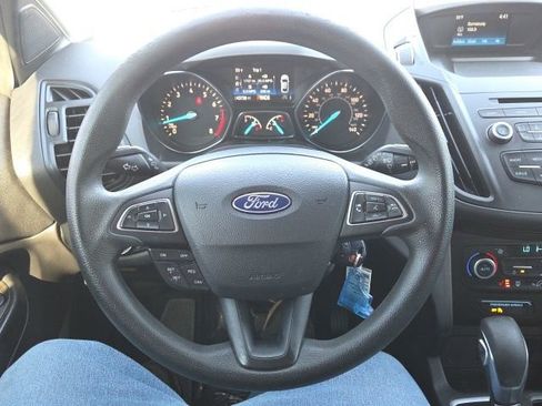 Used 2018 Ford Escape SE image 37