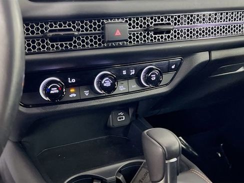 Used 2025 Honda HR-V Sport image 12