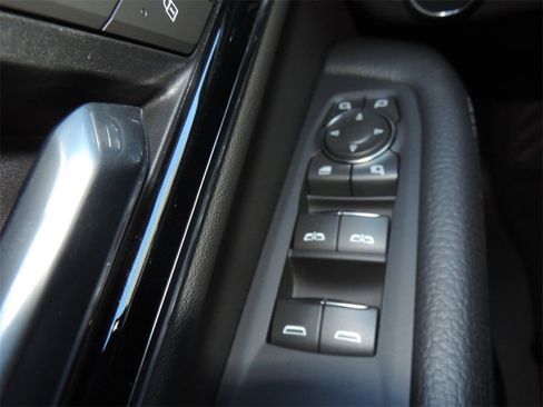 Certified 2025 GMC Yukon Denali image 27