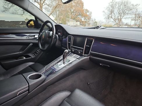 Used 2014 Porsche Panamera 4 image 14