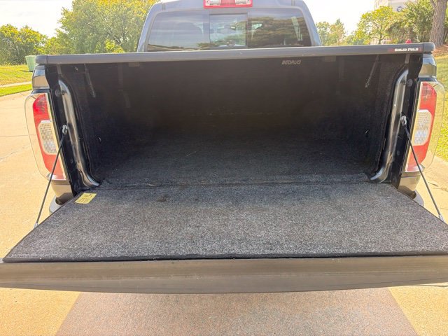 Used 2016 GMC Canyon SLE w/ All Terrain Package AWD/4WD image 11