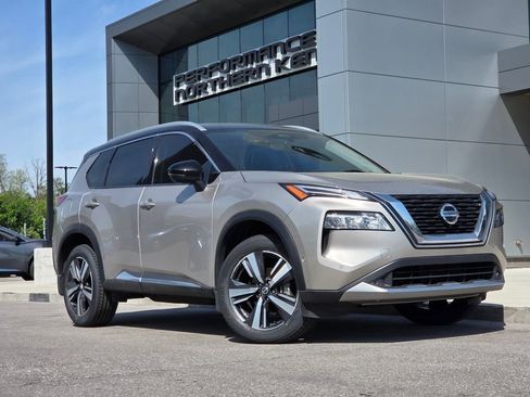 Used 2021 Nissan Rogue Platinum AWD/4WD image 2