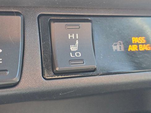 Used 2023 Toyota RAV4 XLE w/ Convenience Package AWD/4WD image 30