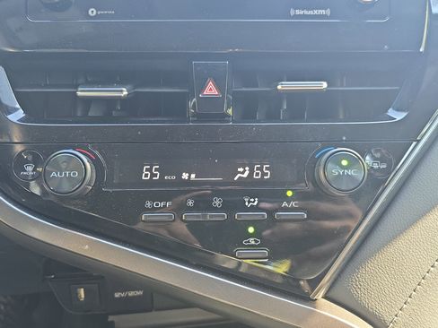 Used 2024 Toyota Camry SE image 23