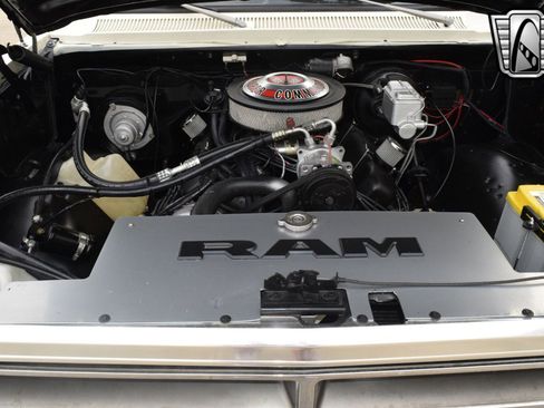 Used 1987 Dodge D/W Truck 150 image 18