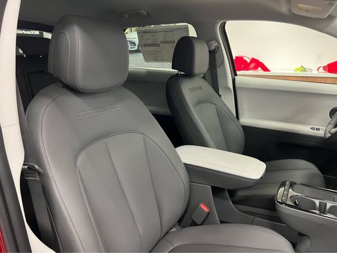 New 2026 Hyundai Ioniq 5 SEL image 13