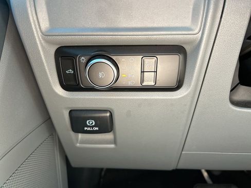Used 2024 Ford F150 XLT AWD/4WD image 27