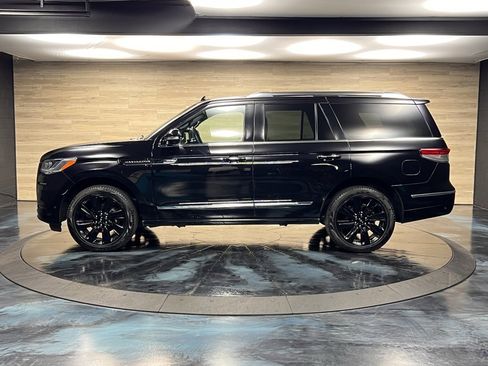 Used 2024 Lincoln Navigator Reserve image 17