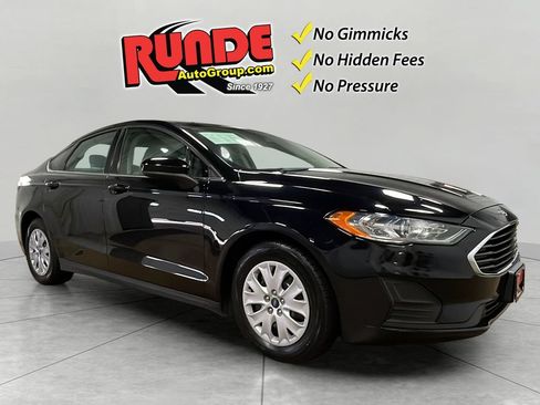 Used 2020 Ford Fusion S FWD image 8