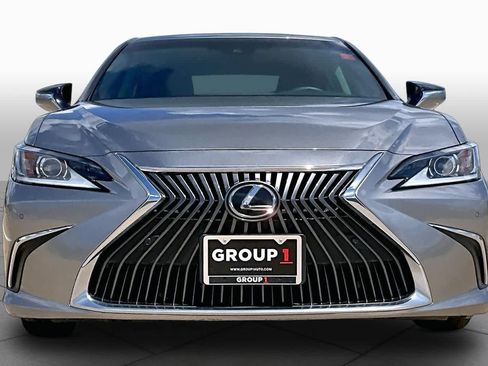 Used 2019 Lexus ES 350 w/ Premium Package FWD image 4