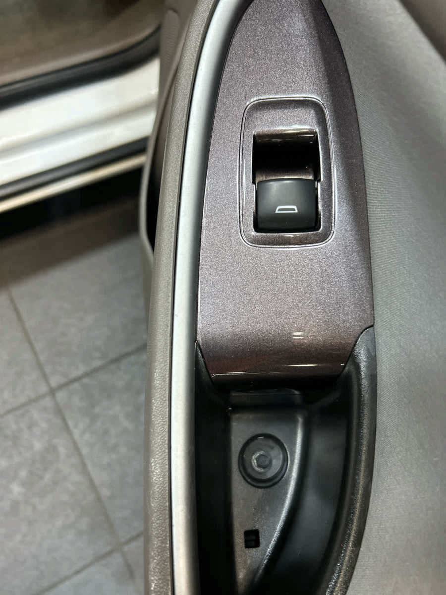 Used 2017 Chevrolet Malibu LS FWD image 25