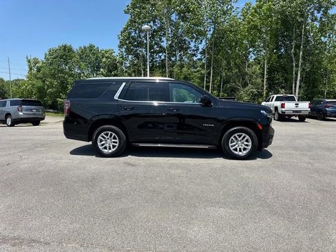 Used 2024 Chevrolet Tahoe LT AWD/4WD image 3