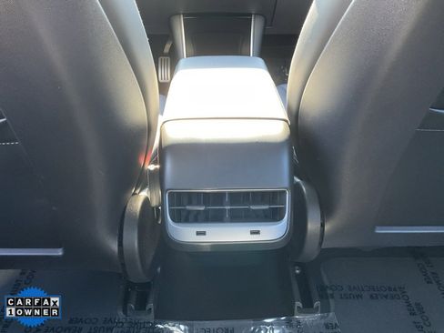 Used 2018 Tesla Model 3 Performance image 33