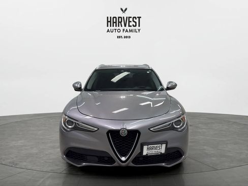 Used 2018 Alfa Romeo Stelvio Ti image 11