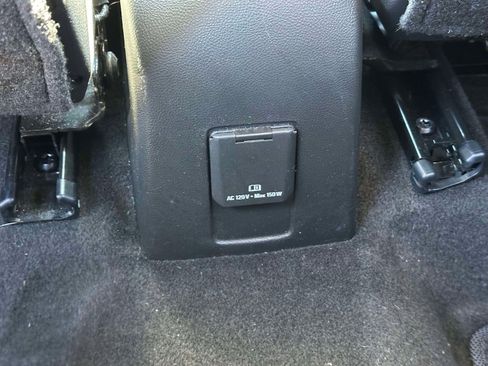 Certified 2022 Chevrolet Trax LT w/ LT Convenience Package image 11