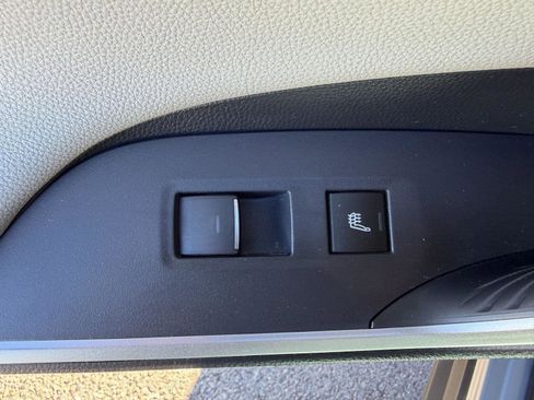 Used 2024 Toyota RAV4 Limited image 23