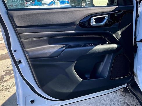 Used 2022 Jeep Compass Altitude image 18