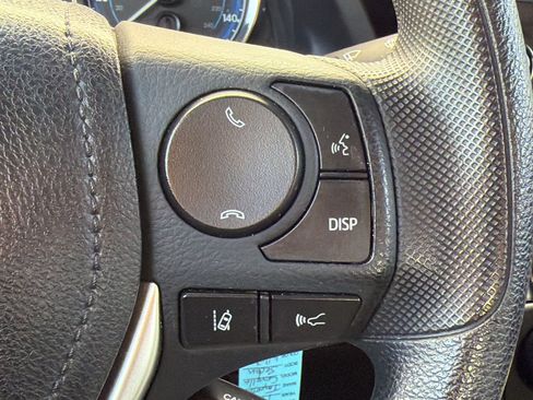 Used 2017 Toyota Corolla L FWD image 26