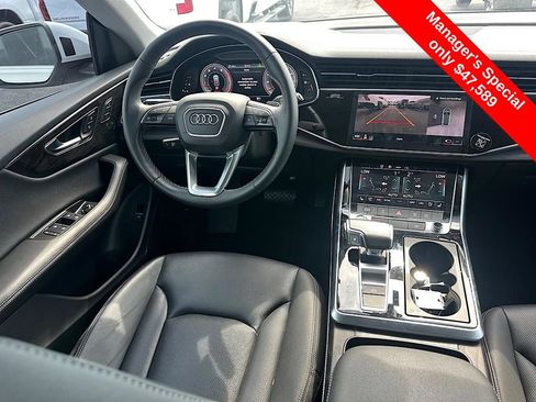 Used 2023 Audi Q8 Premium Plus image 18
