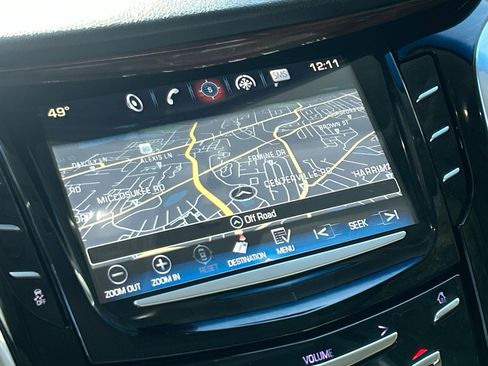 Used 2017 Cadillac Escalade Premium Luxury image 28