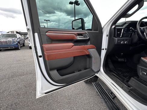 Used 2024 GMC Sierra 2500 Denali Ultimate w/ Max Trailering Package AWD/4WD image 20