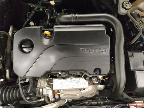 Used 2021 Chevrolet Malibu LS w/ Driver Confidence Package II FWD image 30