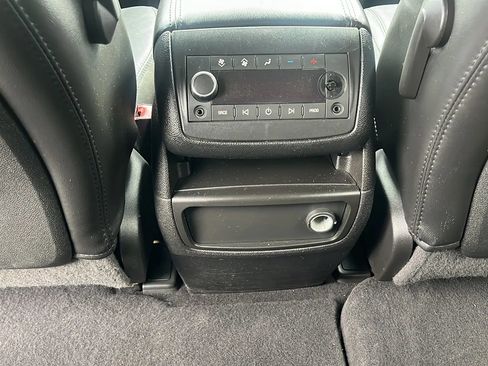 Used 2011 GMC Acadia SLT AWD/4WD image 12