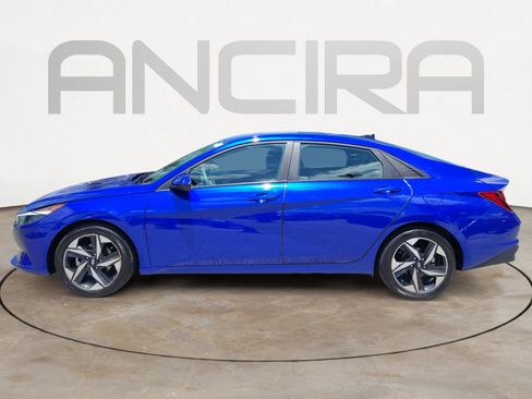 Used 2023 Hyundai Elantra SEL w/ Convenience Package FWD image 7