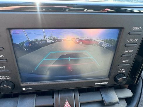 Used 2022 Toyota RAV4 LE AWD/4WD image 21