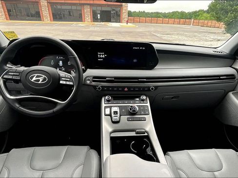 Used 2025 Hyundai Palisade SEL AWD/4WD image 12