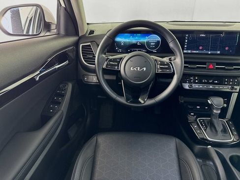 Certified 2024 Kia Seltos EX AWD/4WD image 23