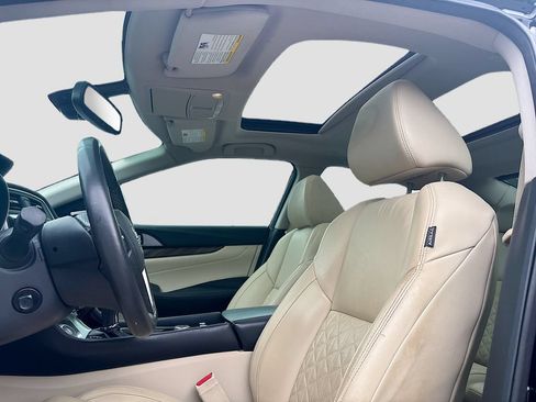 Used 2016 Nissan Maxima Platinum FWD image 31